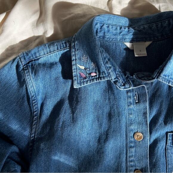 Vintage Christmas Santa Denim Button Down - Picture 2 of 7